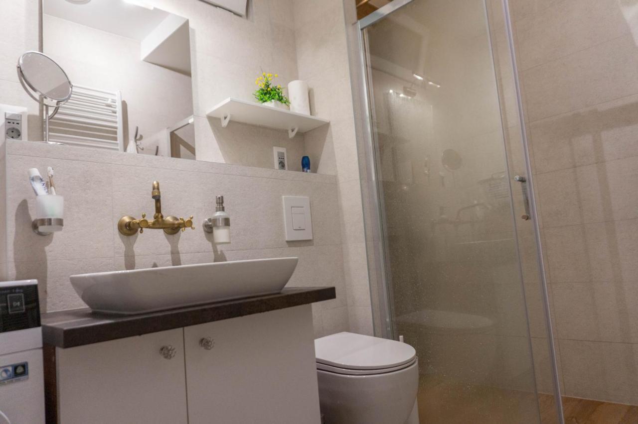 Apartment Maksimir Yard ซาเกร็บ ภายนอก รูปภาพ